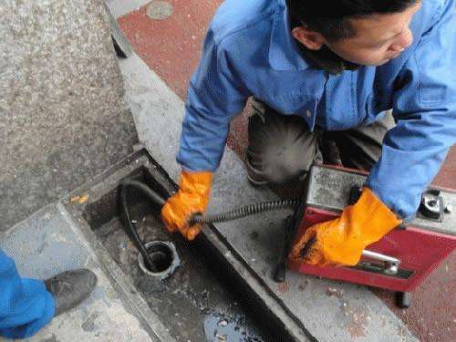 赫山疏通下水道